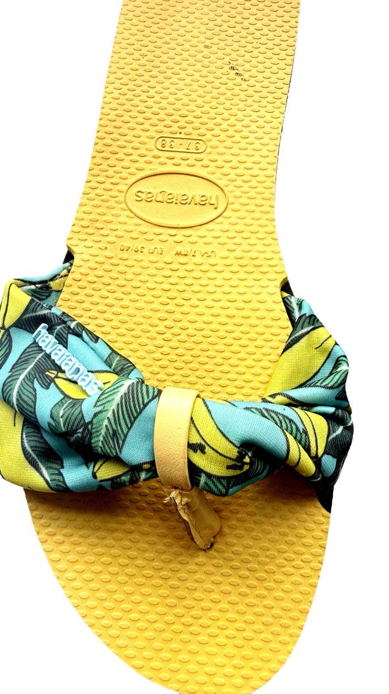 Havaianas You St Tropez Womens Flip Flops Sandals Yellow Banana Print US 7.5 image 2