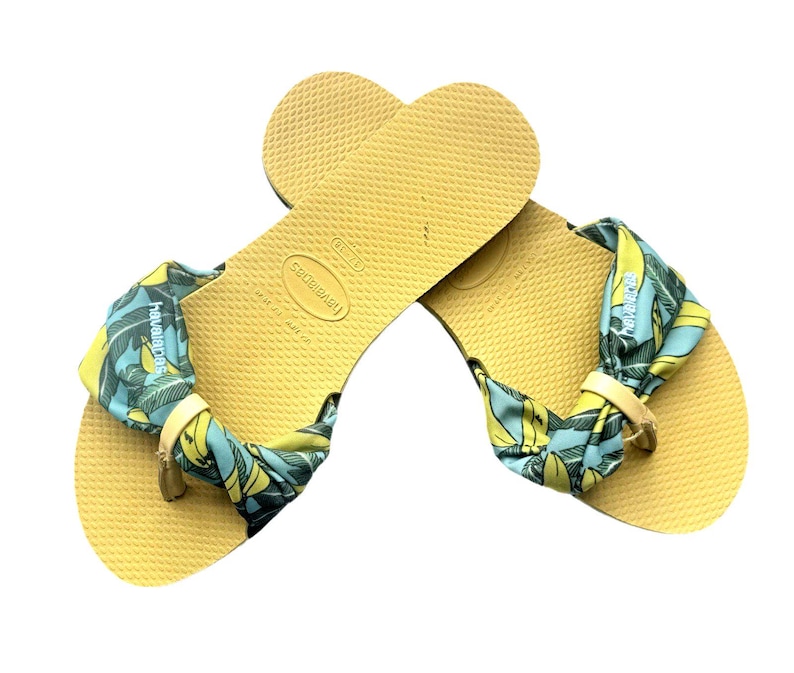 Havaianas You St Tropez Womens Flip Flops Sandals Yellow Banana Print US 7.5 image 5