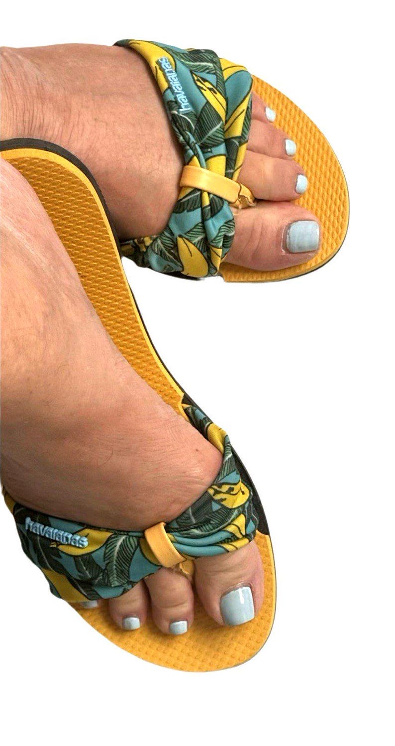 Havaianas You St Tropez Womens Flip Flops Sandals Yellow Banana Print US 7.5 image 7