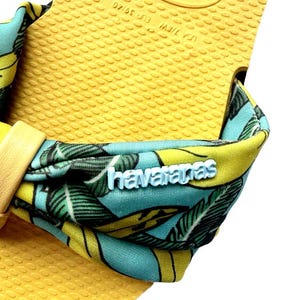 Havaianas You St Tropez Womens Flip Flops Sandals Yellow Banana Print US 7.5 image 6