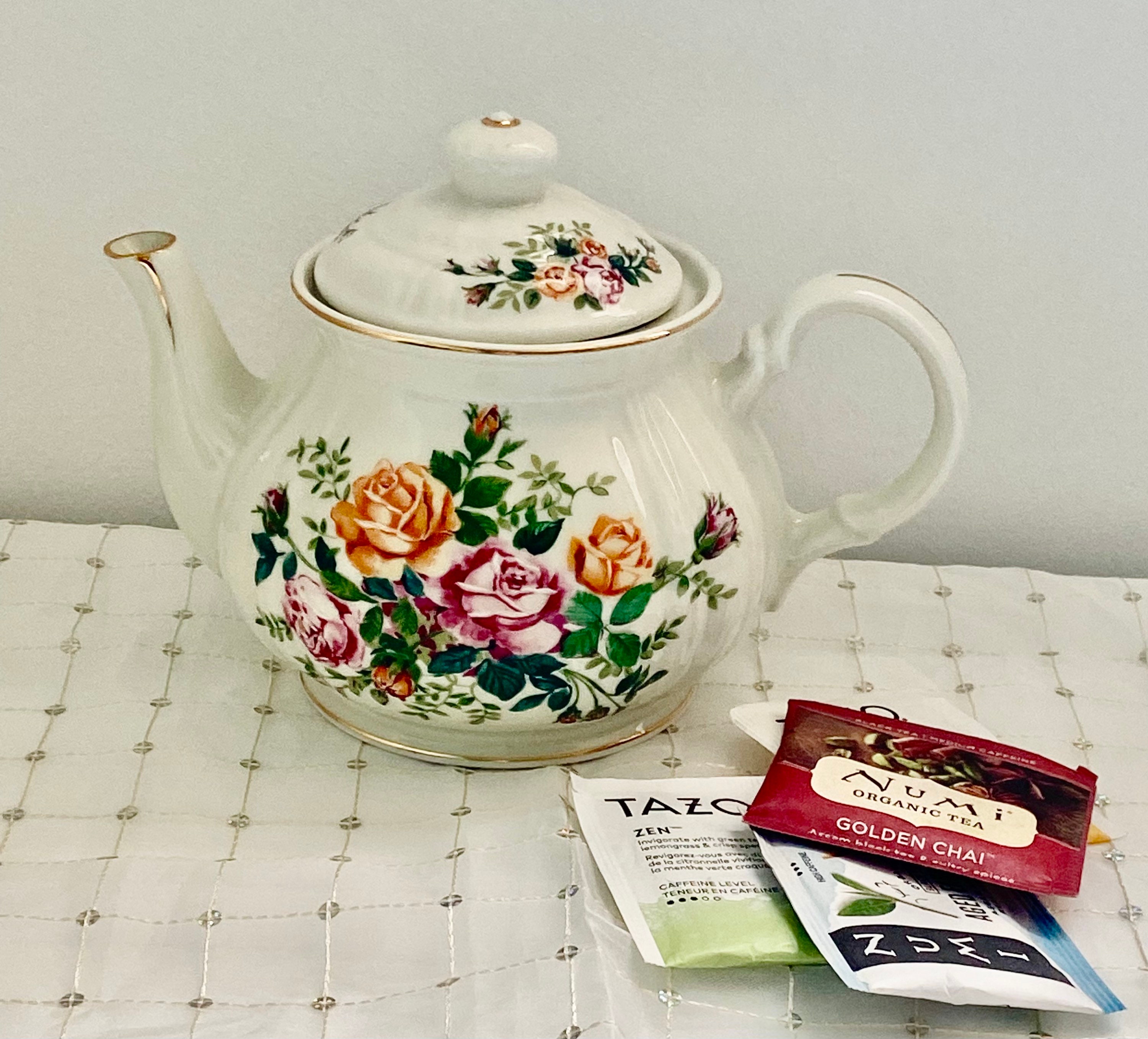 Metal Handle Tea Pot & 2 Cups, Stripes Eastern Elm – Mrs. Robinson's Tea  Shop