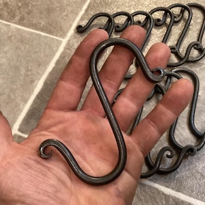 Handgeschmiedeter S Haken