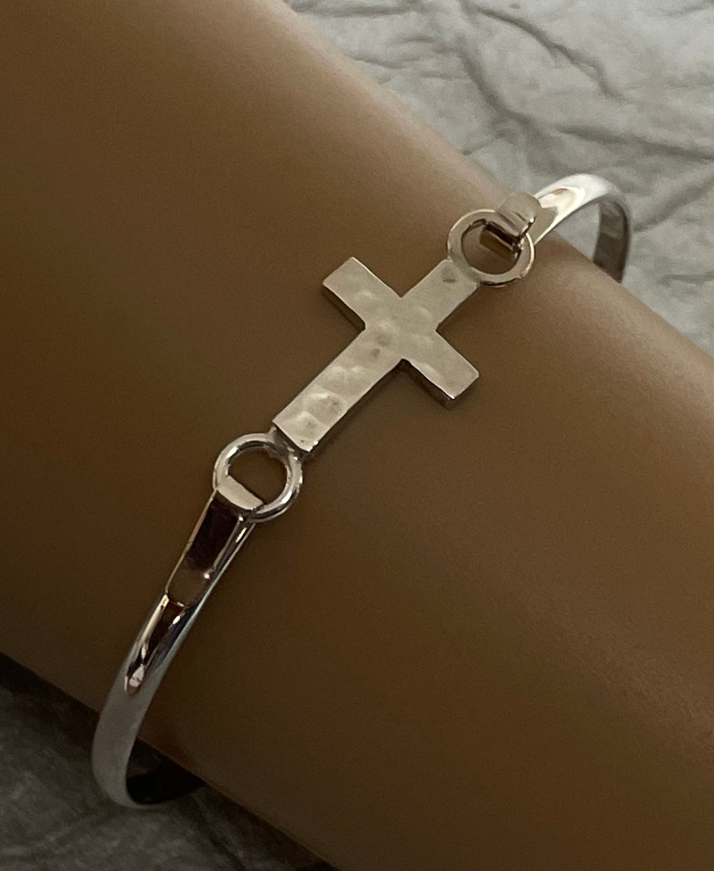 Metal Cross Bangle Bracelet – Triumph of Love