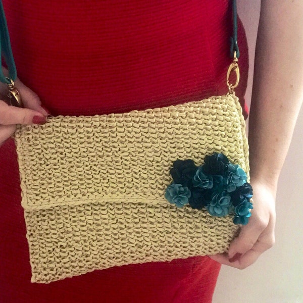 Small raffia baguette floral bag Envelope purse Evening armpit pouch Fully lined Long removable leather belt Hand crocheted Gift for sister