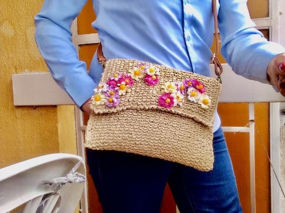 POCHETTE BANDOULIERE RAPHIA COULEUR NATUREL RABAT AJOURE