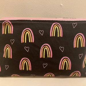 Regenbogen mit Herzen Kosmetiktasche