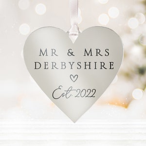 Personalised Mr and Mrs Christmas Tree Bauble | Christmas Decoration | First Chrismas Mr & Mrs | Christmas Ornament | Wedding Couple Gift