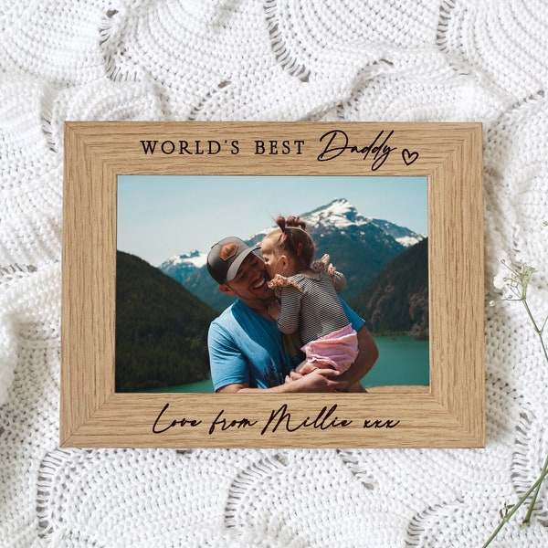 World's Best Daddy | Personalised Engraved Photo Frame | For 7x5 or 6x4 inch Picture | Ideal Father's Day Gift