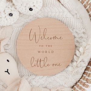 Baby Arrival Sign | Welcome to the World | Hello World My Name Is l Engraved Name Plaque | Wooden Birth Gift | Social Media Photo Prop Disc