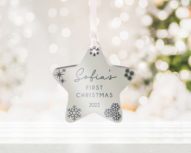 Personalised Engraved Baby's First Christmas Star Tree Ornament | Keepsake Christmas Bauble Gift Decoration | Engraved Baby's Name Plaque 