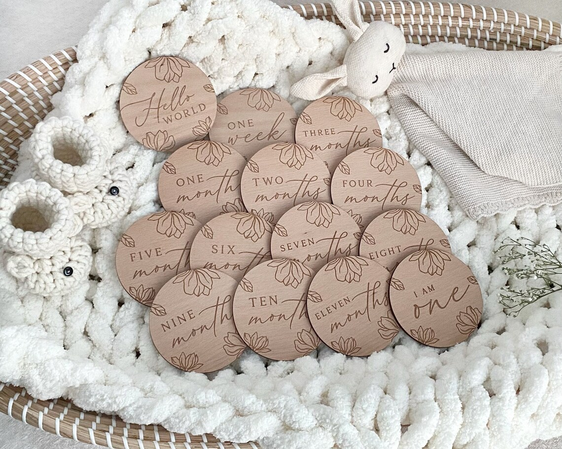 Baby Milestone Disc Set | Hello World Milestone Cards | Newborn Gift ...