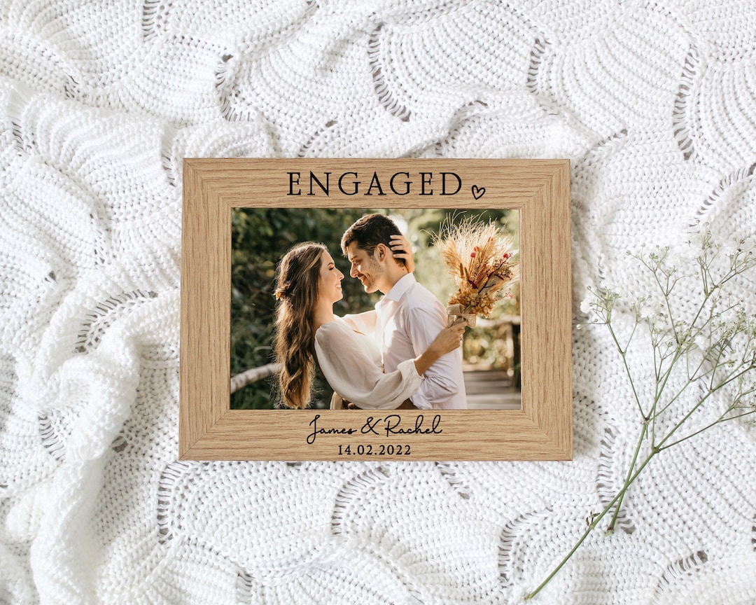 ENGAGED Personalised Engagement Photo Frame Engraved 7x5 or 6x4 Picture