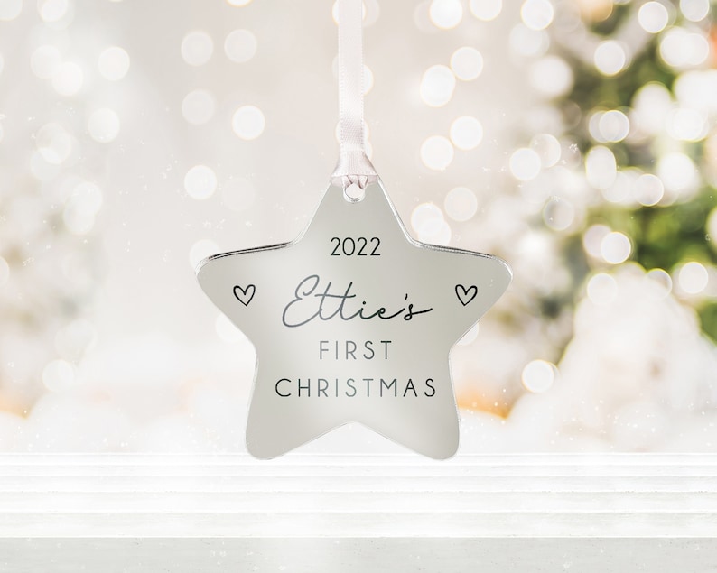 Personalised Engraved Baby's First Christmas Star Tree Ornament | Keepsake Christmas Bauble Gift Decoration | Engraved Baby's Name Plaque 