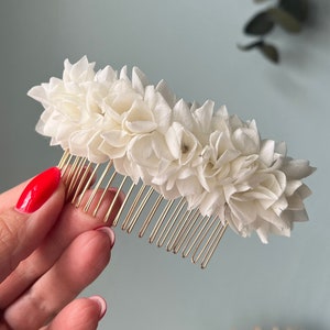 Bridal White Flower Comb, Minimalist Wedding Hair Pins, Boho Bridal Hair Accessories, Handmade Dried Flower Hair Piece Ivory Cream image 8