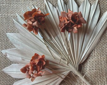 Terracotta Burnt Orange Rust Autumnal Flower Hair Pins, Rustic Wedding Preserved Hydrangea Mini Head Piece, Boho Bridal Floral Hair Pins