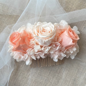 Peach Fuzz Floral Headpiece, Bridal Peach Rose Hair Comb, Dried Flower Hair Comb for Brides, Large Floral Hair Piece, Wedding Headpiece