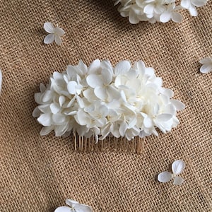Boho Bridal White Ivory Dried Real Flower Hair Piece, Summer Wedding Romantic Bride Dry Flower Hair Comb, Floral Headpiece