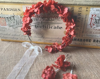 Coral Red Orange Dried Flower Crown, Wedding Hair Wreath Flower Girl Headpiece, Coral Red Everlasting Floral Hair Piece, Hydrangea Tiara