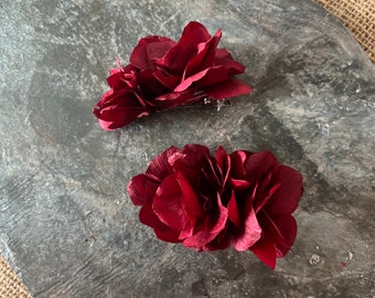 Red Floral Hair Pins, Burgundy Dried Flower Hair Clips, Engagement Hair Comb, Red Preserved Hydrangea Hair Clip, Burgundy Flower Barrette UK