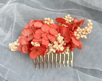 Coral Floral Comb, Bridal Orange Flower Hair Accessories Orange Ivory, Minimalist Boho Wedding Hydrangea Hair Comb for Brides, Dried Flower