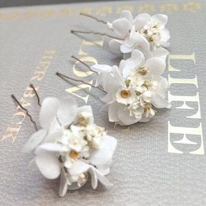 Dried Daisy Hair Pins: White Floral Wedding Hair Accessories