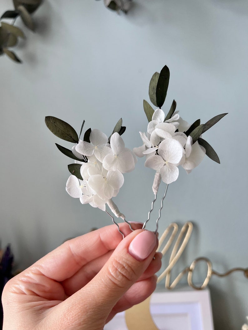 White and Green Dried Flower Hair Pins, Minimal Bridal Hair Pins, Ivory Floral Eucalyptus Greenery Hair Accessories, Classic Bride Hair Pick image 1