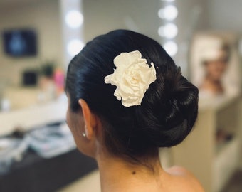 Big Rose Bridal Hair Comb White, Minimal Dried Flower Gardenia Wedding Hair Piece, Boho Bridal Hair Slides Burgundy Vintage Pink Gold Silver