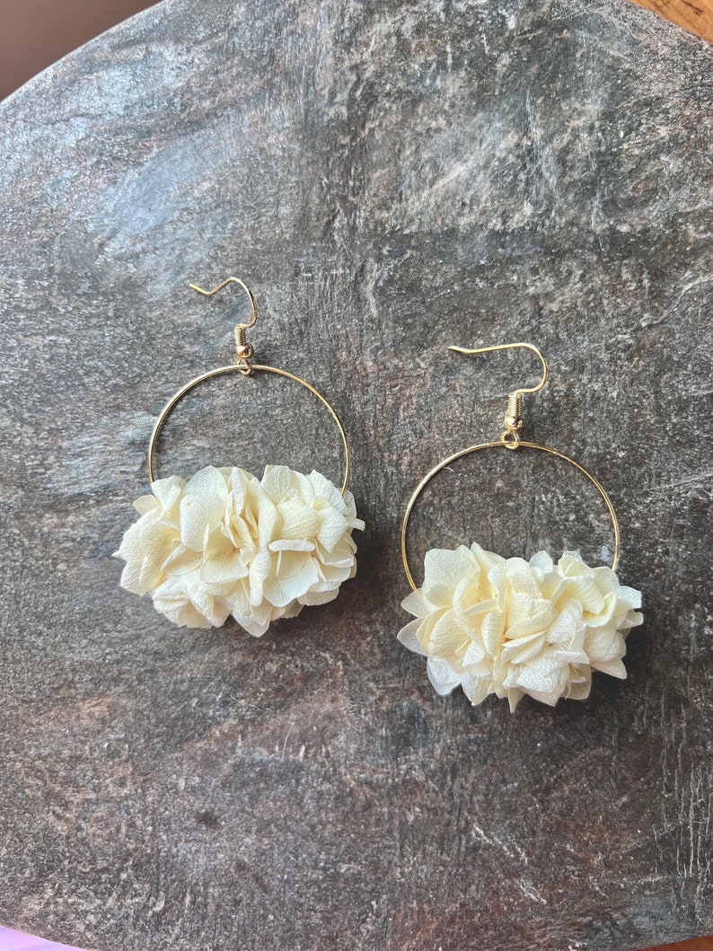 14K Gold Plated Boho Wedding White Bridal Earrings, Minimalist Bride Earrings Jewelry, White Ivory Hydrangea Floral Silver Hoop Earrings Cream/Beige