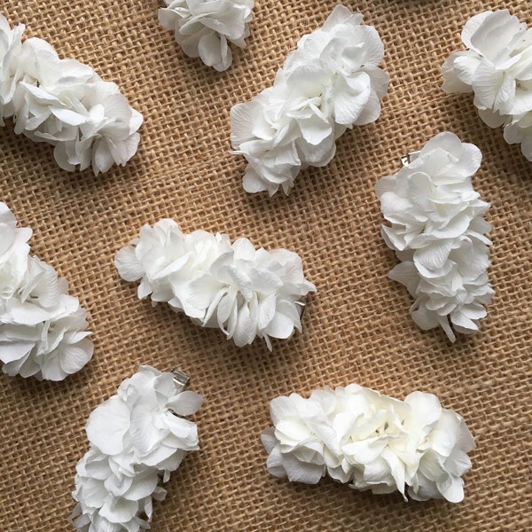 White Flower Barrette, Boho Bridal Headpiece Ivory, Preserved Hydrangea Hair Clips for Bridesmaids, Wedding Accessories, Flower Headpiece