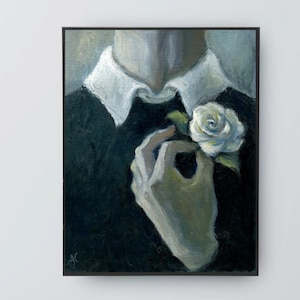 Mano sosteniendo una rosa blanca alfiler flor de aceite negro verde oscuro gris Pintura grises decoración Giclée Impresión de bellas artes de pared