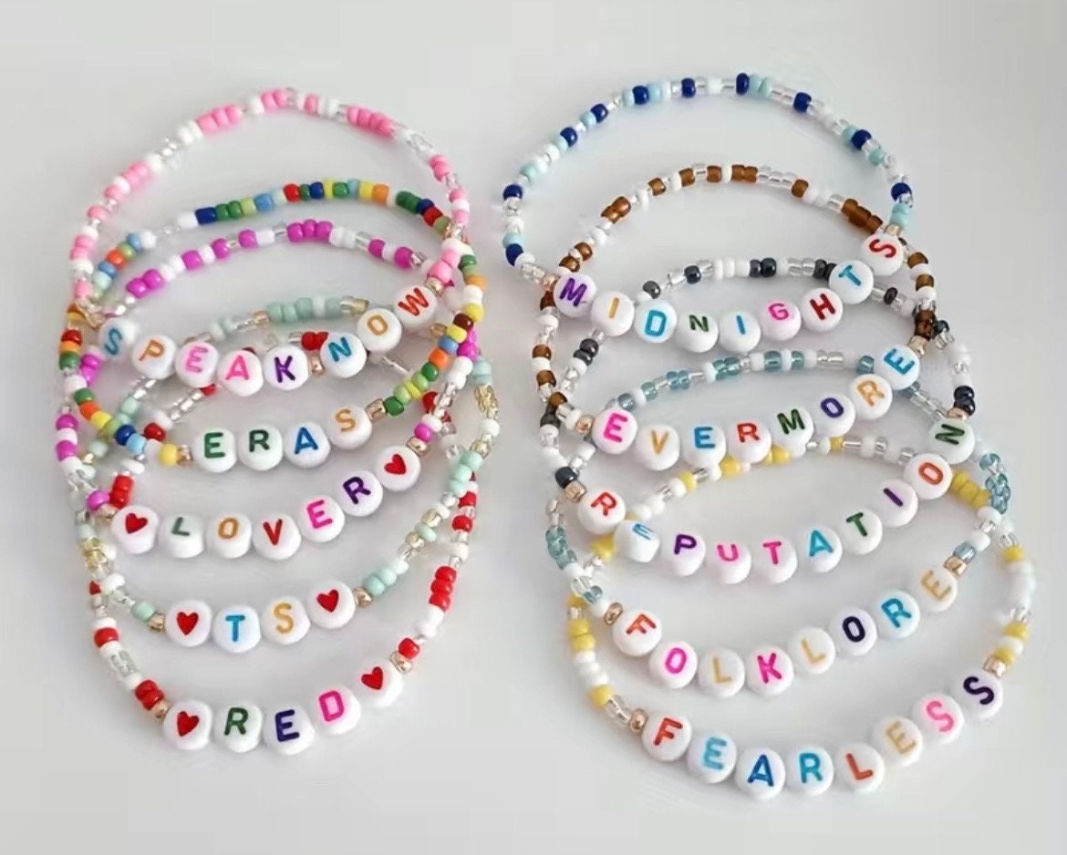 10/10 recommend a themed bracelet making party : r/TaylorSwift