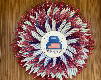 Patriotic Wreath / Blue truck with flag / decoupage center / Fourth of July