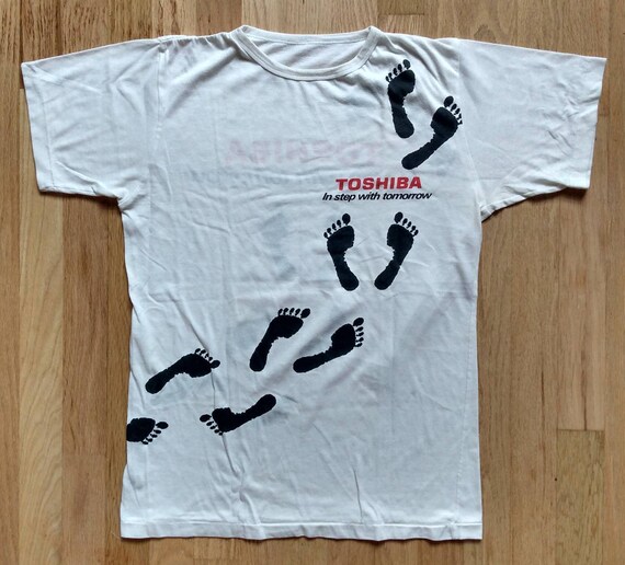 Vintage 1980s Single Stich Toshiba "In Step With T