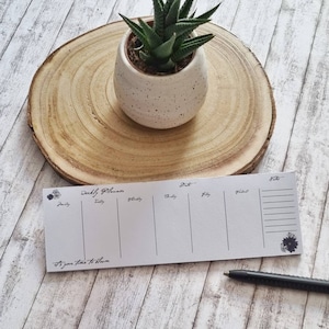 Flower Weekly Planner Notepad, To Do List, Floral Illustration, 32 Sheets, handmade