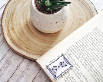 Inspirational Flower Hourglass Magnetic Bookmark with Quote, Floral Illustration, Bookworm Gift