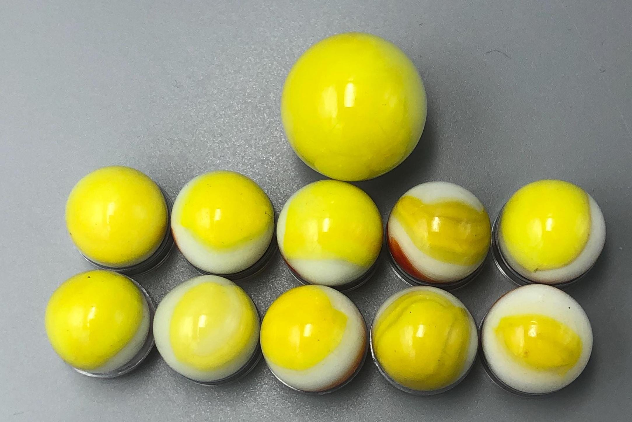 Vintage Vitro Agate All Reds Marbles: Yellow Patch, 11 Piece Set