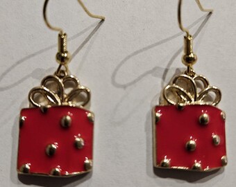 Pendientes de caja navideña esmaltada