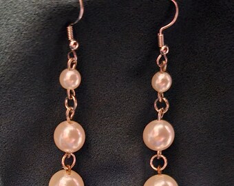 Pendientes de perlas artificiales