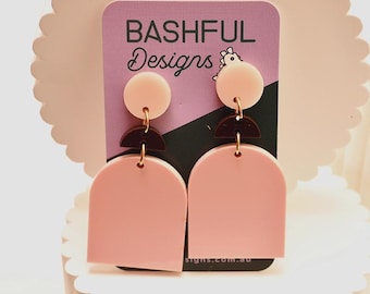C’est Moi! Pretty pink archway statement earrings