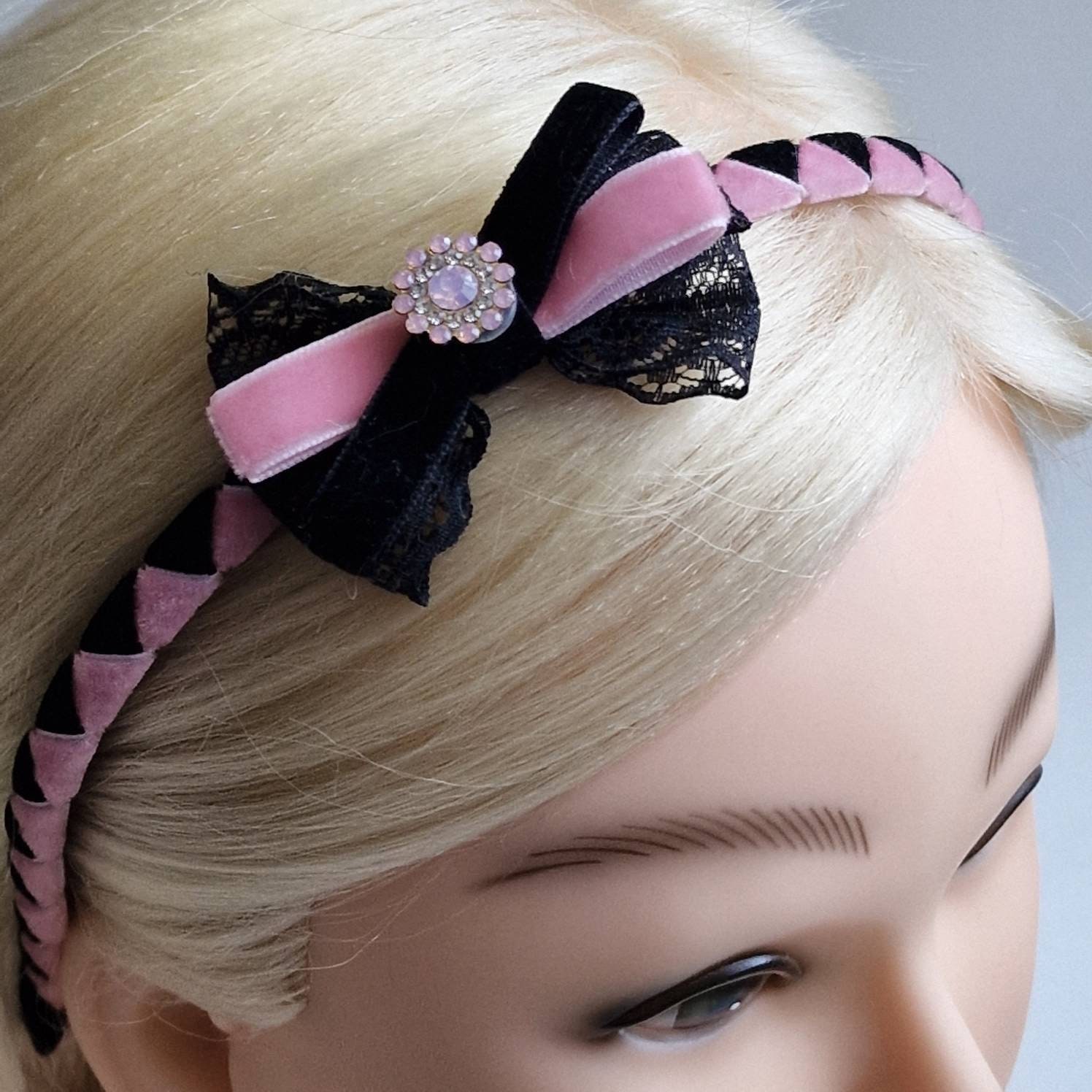 Pink and Black Bow Headband Universal Studios Japan Sanrio 2017 Hello Kitty Pink & Black  main image 3