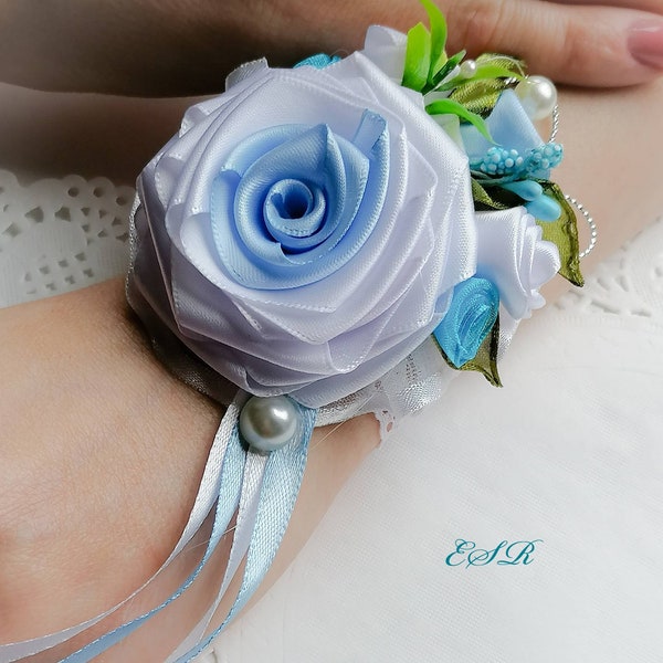 Corsage poignet fleuri, Fait main