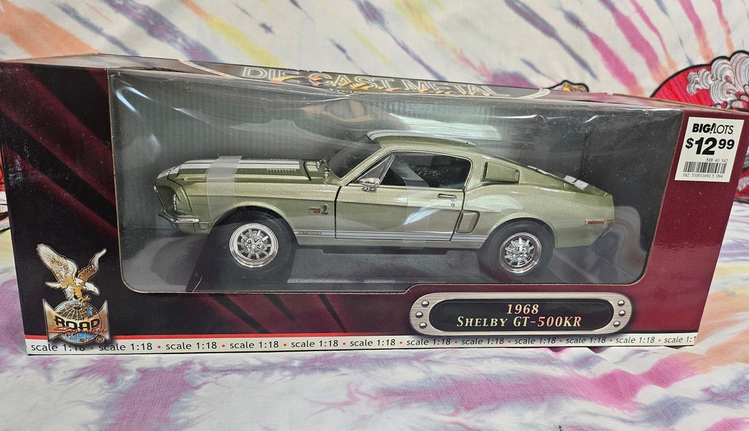 1/18 Road Signature 1968 Shelby GT 500KR (Green) Diecast
