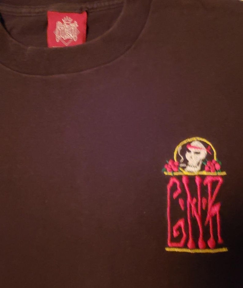 Guns n Roses Vintage Embroidered Skull Bandana Men/'s XL T Shirt by Brockum