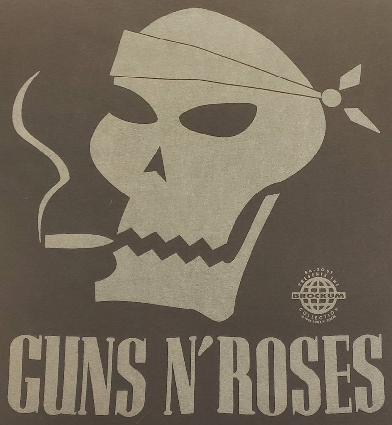 Guns n Roses Vintage Embroidered Skull Bandana Men/'s XL T Shirt by Brockum