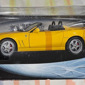 Hot Wheels Ferrari 550 Barchetta Pininfarina 2000 - Échelle 1:18, Noire, Collection