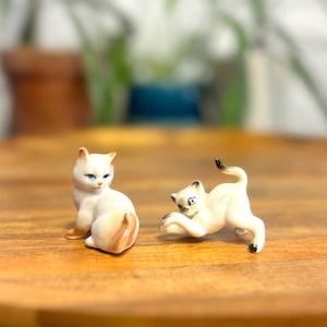 Vintage Miniature Ceramic Cats Figurines –1.5” Long