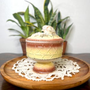 Vintage Ceramic Trinket Dish with Bird Lid – 6” x 5”