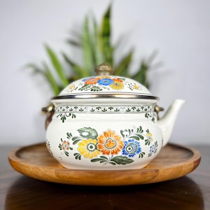Vintage Asta Floral Enamel Kettle with Lid – Mid Century White Teapot
