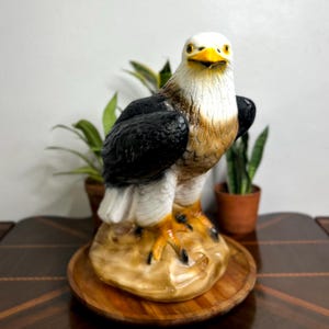 Vintage Chalkware Ceramic Bald Eagle Figurine – 17&quot; Tall