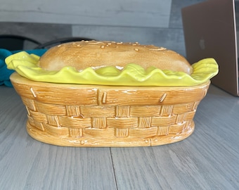 Bread Basket 90s Kitchen Decor Ceramic Dish with Lid Loaf Bread Baker Sourdough Bread Lover Handmade